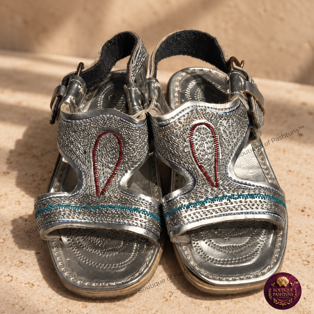 color:Silver