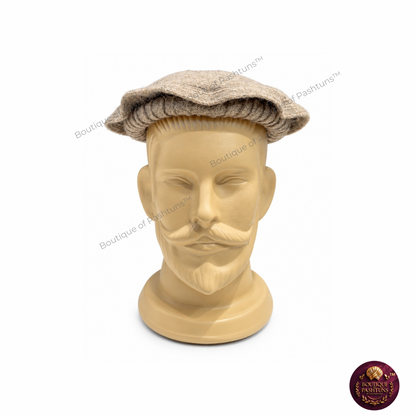 color:Cream
