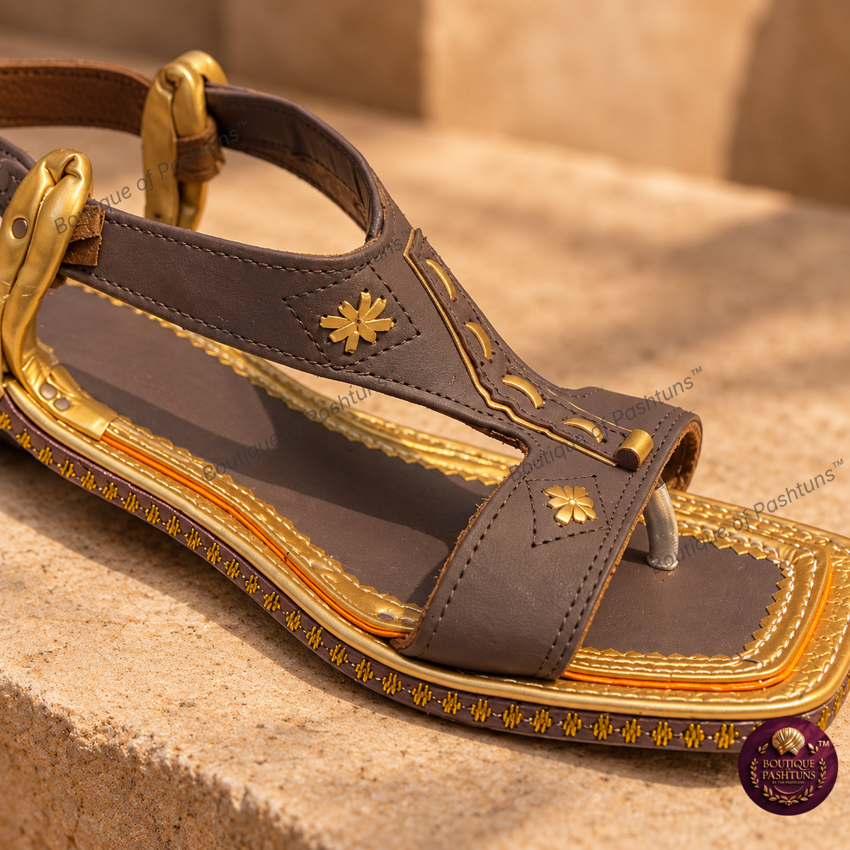Miawali Edition Chappal - detail product view