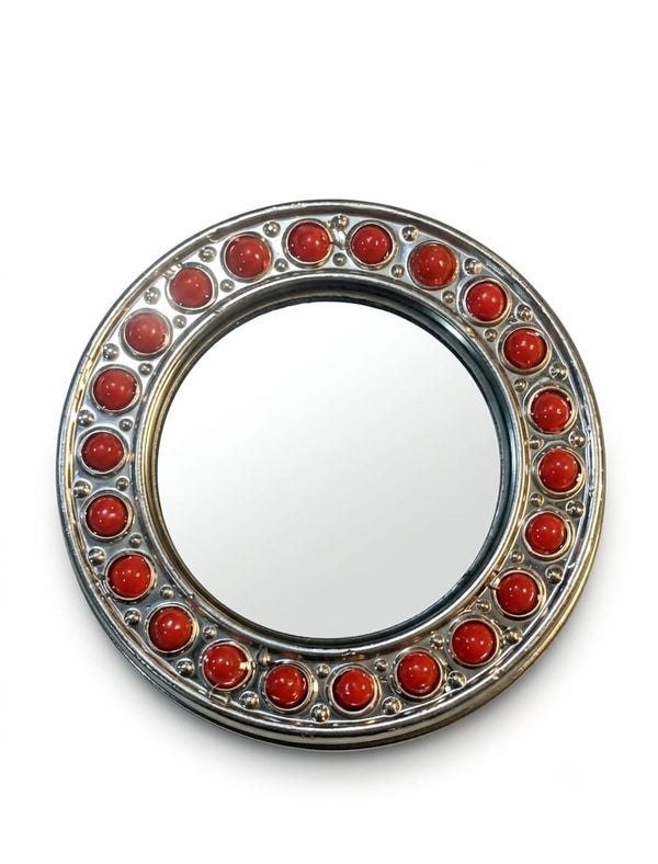 color:Red